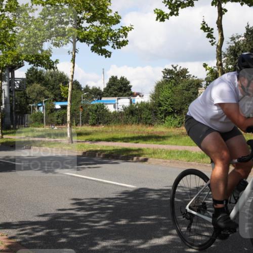 10.08.2025 - GEWOBA Citytriathlon Bremen Yannick Fuchs http://msf.ph/oto/8573793 10.08.2025 13:08:46 Radfahren 551, 552, 692, 702, 768, 824, 859, 912, 968, 1016 meine-sportfotos.de