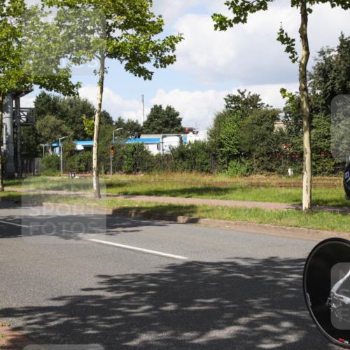 10.08.2025 - GEWOBA Citytriathlon Bremen Yannick Fuchs http://msf.ph/oto/8573799 10.08.2025 13:09:12 Radfahren 735, 822, 973, 977, 1006 meine-sportfotos.de