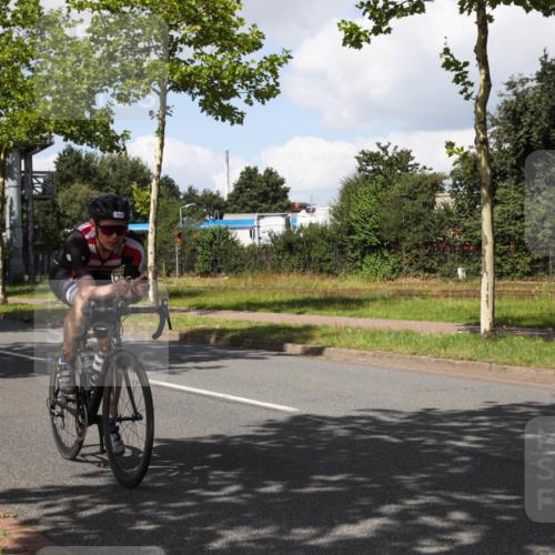 10.08.2025 - GEWOBA Citytriathlon Bremen Yannick Fuchs http://msf.ph/oto/8573826 10.08.2025 13:10:16 Radfahren 642, 752, 763, 776, 919, 922, 947, 1037 meine-sportfotos.de