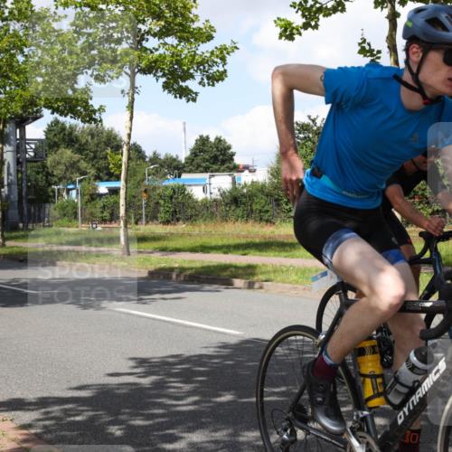 10.08.2025 - GEWOBA Citytriathlon Bremen Yannick Fuchs http://msf.ph/oto/8573839 10.08.2025 13:11:16 Radfahren 593, 664, 686, 688, 708, 738, 759 meine-sportfotos.de