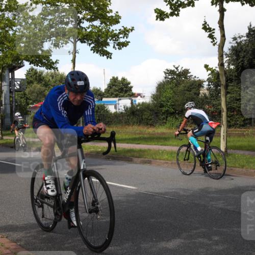 10.08.2025 - GEWOBA Citytriathlon Bremen Yannick Fuchs http://msf.ph/oto/8573868 10.08.2025 13:11:43 Radfahren 604, 635, 667, 750, 894, 933, 937, 966, 1017, 1032 meine-sportfotos.de