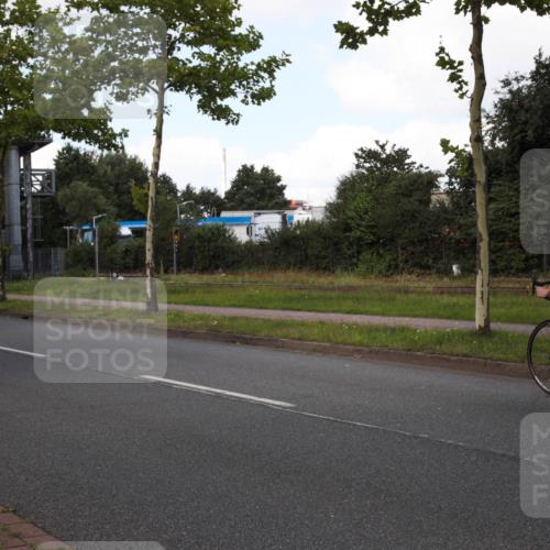 10.08.2025 - GEWOBA Citytriathlon Bremen Yannick Fuchs http://msf.ph/oto/8573893 10.08.2025 13:12:25 Radfahren 789, 924 meine-sportfotos.de