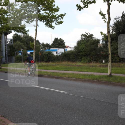 10.08.2025 - GEWOBA Citytriathlon Bremen Yannick Fuchs http://msf.ph/oto/8573908 10.08.2025 13:12:51 Radfahren 575, 582, 895, 902, 1028, 1035 meine-sportfotos.de