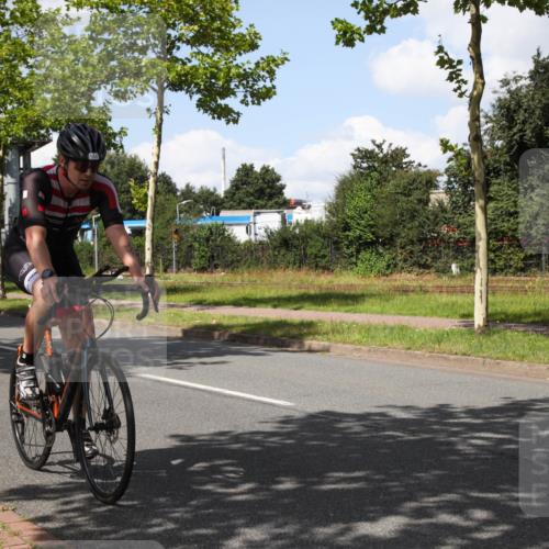 10.08.2025 - GEWOBA Citytriathlon Bremen Yannick Fuchs http://msf.ph/oto/8573938 10.08.2025 13:14:16 Radfahren 555, 707, 764, 766, 783, 1019 meine-sportfotos.de