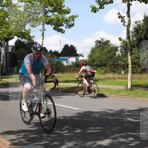10.08.2025 - GEWOBA Citytriathlon Bremen Yannick Fuchs http://msf.ph/oto/8573944 10.08.2025 13:14:44 Radfahren 772, 877 meine-sportfotos.de