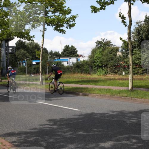 10.08.2025 - GEWOBA Citytriathlon Bremen Yannick Fuchs http://msf.ph/oto/8573976 10.08.2025 13:16:14 Radfahren 591, 632, 892 meine-sportfotos.de