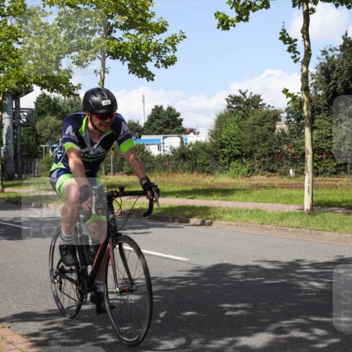 10.08.2025 - GEWOBA Citytriathlon Bremen Yannick Fuchs http://msf.ph/oto/8573998 10.08.2025 13:17:02 Radfahren 602, 720, 802, 870, 921 meine-sportfotos.de