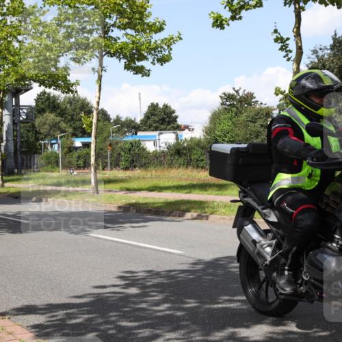 10.08.2025 - GEWOBA Citytriathlon Bremen Yannick Fuchs http://msf.ph/oto/8574008 10.08.2025 13:17:40 Radfahren 567, 825, 853, 1018 meine-sportfotos.de