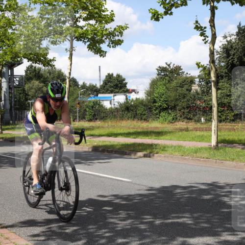 10.08.2025 - GEWOBA Citytriathlon Bremen Yannick Fuchs http://msf.ph/oto/8574043 10.08.2025 13:23:23 Radfahren 908, 925, 939, 945, 946, 954 meine-sportfotos.de