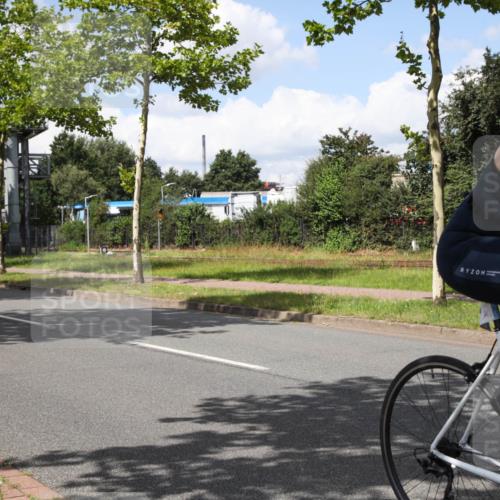 10.08.2025 - GEWOBA Citytriathlon Bremen Yannick Fuchs http://msf.ph/oto/8574047 10.08.2025 13:23:28 Radfahren 908, 925, 939, 945, 946, 954 meine-sportfotos.de