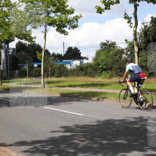 10.08.2025 - GEWOBA Citytriathlon Bremen Yannick Fuchs http://msf.ph/oto/8574071 10.08.2025 13:27:11 Radfahren  meine-sportfotos.de