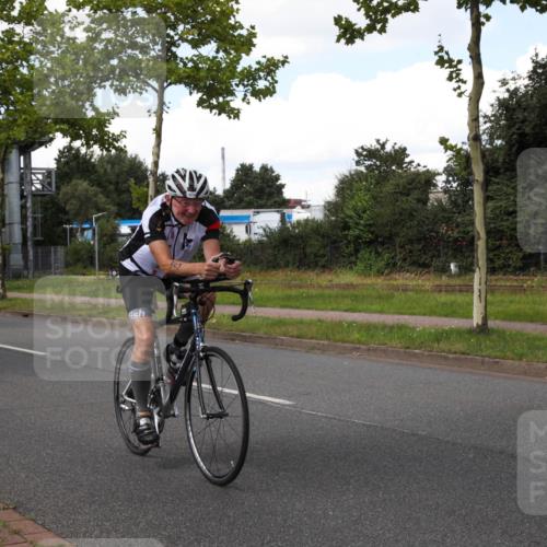 10.08.2025 - GEWOBA Citytriathlon Bremen Yannick Fuchs http://msf.ph/oto/8574087 10.08.2025 13:27:31 Radfahren 909 meine-sportfotos.de