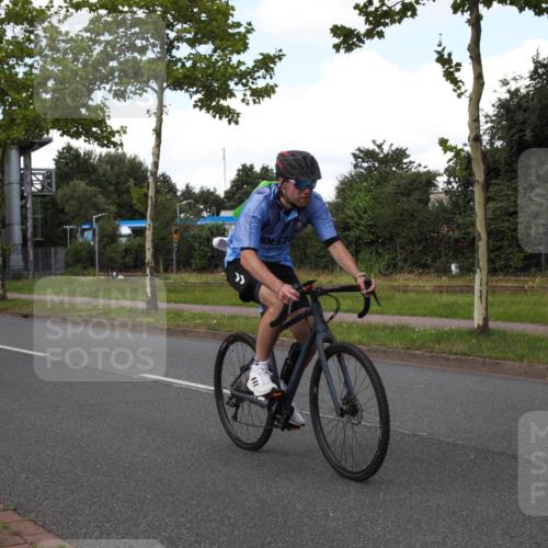 10.08.2025 - GEWOBA Citytriathlon Bremen Yannick Fuchs http://msf.ph/oto/8574120 10.08.2025 13:29:18 Radfahren 638 meine-sportfotos.de