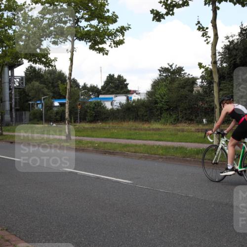 10.08.2025 - GEWOBA Citytriathlon Bremen Yannick Fuchs http://msf.ph/oto/8574125 10.08.2025 13:30:13 Radfahren 792, 942 meine-sportfotos.de