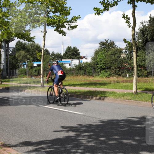 10.08.2025 - GEWOBA Citytriathlon Bremen Yannick Fuchs http://msf.ph/oto/8574156 10.08.2025 13:33:27 Radfahren  meine-sportfotos.de