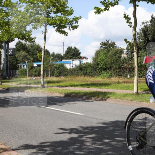 10.08.2025 - GEWOBA Citytriathlon Bremen Yannick Fuchs http://msf.ph/oto/8574176 10.08.2025 13:35:16 Radfahren 602 meine-sportfotos.de