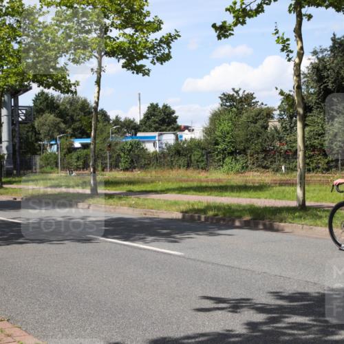 10.08.2025 - GEWOBA Citytriathlon Bremen Yannick Fuchs http://msf.ph/oto/8574272 10.08.2025 14:10:42 Radfahren  meine-sportfotos.de