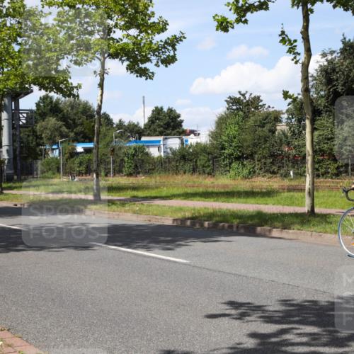 10.08.2025 - GEWOBA Citytriathlon Bremen Yannick Fuchs http://msf.ph/oto/8574274 10.08.2025 14:11:02 Radfahren  meine-sportfotos.de