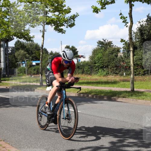 10.08.2025 - GEWOBA Citytriathlon Bremen Yannick Fuchs http://msf.ph/oto/8574297 10.08.2025 14:11:54 Radfahren 12, 156, 168 meine-sportfotos.de