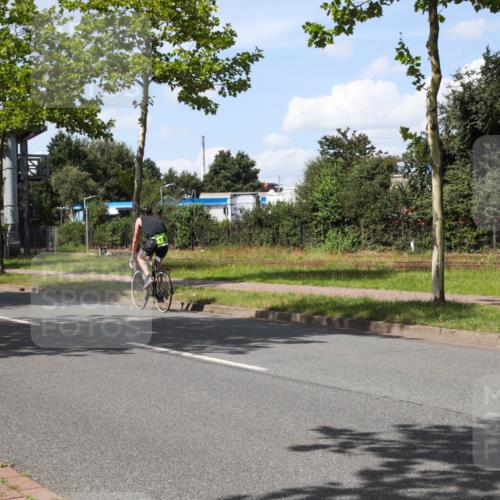 10.08.2025 - GEWOBA Citytriathlon Bremen Yannick Fuchs http://msf.ph/oto/8574305 10.08.2025 14:12:04 Radfahren 12, 27, 156, 168, 172 meine-sportfotos.de