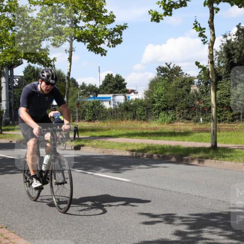 10.08.2025 - GEWOBA Citytriathlon Bremen Yannick Fuchs http://msf.ph/oto/8574325 10.08.2025 14:12:32 Radfahren 10, 33, 42, 66, 155, 171, 178 meine-sportfotos.de