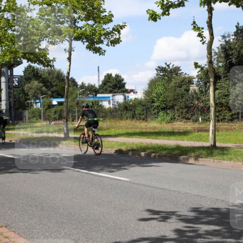 10.08.2025 - GEWOBA Citytriathlon Bremen Yannick Fuchs http://msf.ph/oto/8574393 10.08.2025 14:13:54 Radfahren  meine-sportfotos.de