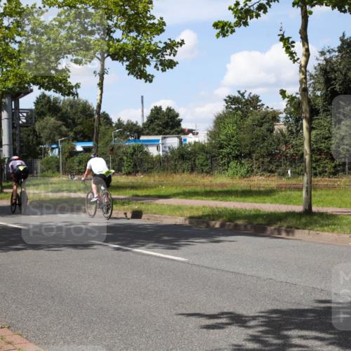 10.08.2025 - GEWOBA Citytriathlon Bremen Yannick Fuchs http://msf.ph/oto/8574431 10.08.2025 14:14:13 Radfahren 122 meine-sportfotos.de