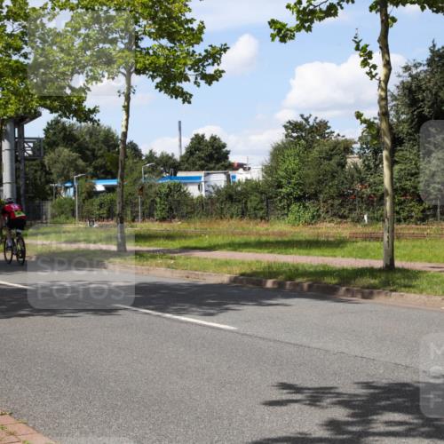 10.08.2025 - GEWOBA Citytriathlon Bremen Yannick Fuchs http://msf.ph/oto/8574457 10.08.2025 14:14:27 Radfahren 77, 93, 122, 143 meine-sportfotos.de