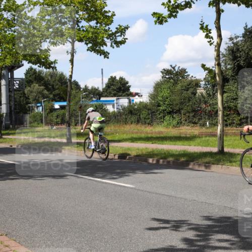 10.08.2025 - GEWOBA Citytriathlon Bremen Yannick Fuchs http://msf.ph/oto/8574461 10.08.2025 14:14:29 Radfahren 77, 93, 122, 143 meine-sportfotos.de