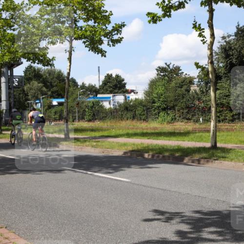 10.08.2025 - GEWOBA Citytriathlon Bremen Yannick Fuchs http://msf.ph/oto/8574463 10.08.2025 14:14:30 Radfahren 77, 93, 105, 122, 143 meine-sportfotos.de