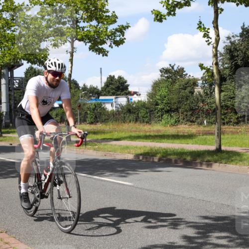 10.08.2025 - GEWOBA Citytriathlon Bremen Yannick Fuchs http://msf.ph/oto/8574480 10.08.2025 14:14:39 Radfahren 68, 77, 93, 96, 105, 113, 143 meine-sportfotos.de