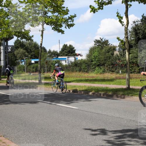 10.08.2025 - GEWOBA Citytriathlon Bremen Yannick Fuchs http://msf.ph/oto/8574534 10.08.2025 14:15:03 Radfahren 15, 37, 76, 82, 108, 133, 146, 151, 226 meine-sportfotos.de