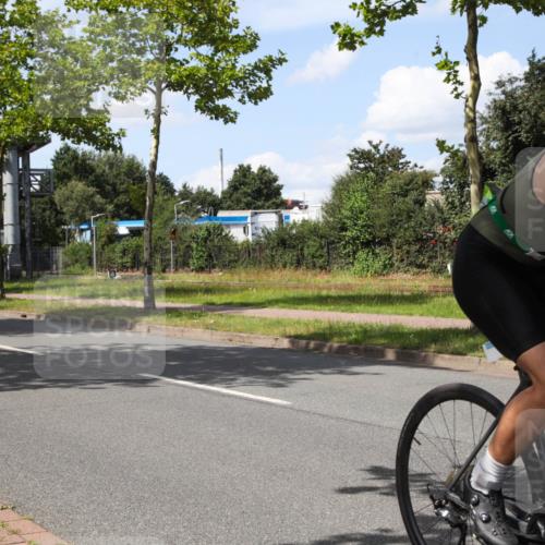 10.08.2025 - GEWOBA Citytriathlon Bremen Yannick Fuchs http://msf.ph/oto/8574566 10.08.2025 14:15:16 Radfahren 15, 45, 54, 55, 76, 88, 97, 108, 133, 146, 151 meine-sportfotos.de
