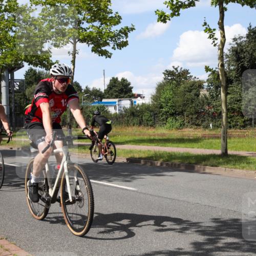 10.08.2025 - GEWOBA Citytriathlon Bremen Yannick Fuchs http://msf.ph/oto/8574581 10.08.2025 14:15:21 Radfahren 15, 45, 54, 55, 76, 88, 97, 108, 123 meine-sportfotos.de