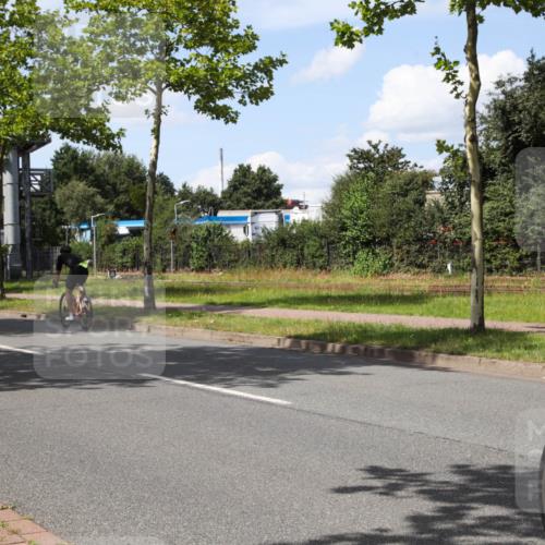 10.08.2025 - GEWOBA Citytriathlon Bremen Yannick Fuchs http://msf.ph/oto/8574583 10.08.2025 14:15:22 Radfahren 15, 45, 54, 55, 76, 88, 97, 108, 123 meine-sportfotos.de