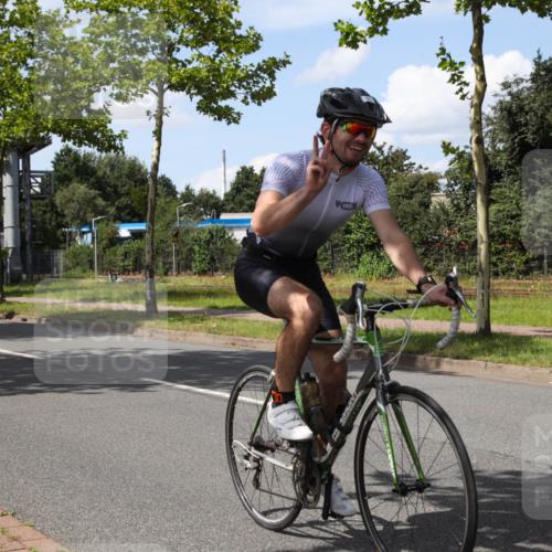 10.08.2025 - GEWOBA Citytriathlon Bremen Yannick Fuchs http://msf.ph/oto/8574586 10.08.2025 14:15:23 Radfahren 15, 45, 54, 55, 76, 88, 97, 108, 123 meine-sportfotos.de