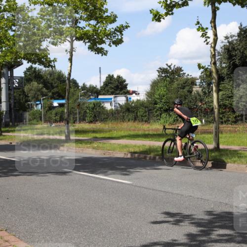 10.08.2025 - GEWOBA Citytriathlon Bremen Yannick Fuchs http://msf.ph/oto/8574610 10.08.2025 14:15:37 Radfahren 54, 72, 74, 98, 118, 123, 187 meine-sportfotos.de