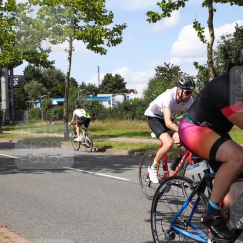 10.08.2025 - GEWOBA Citytriathlon Bremen Yannick Fuchs http://msf.ph/oto/8574632 10.08.2025 14:16:04 Radfahren 2, 23, 24, 43, 46, 62, 65, 92, 129, 271 meine-sportfotos.de