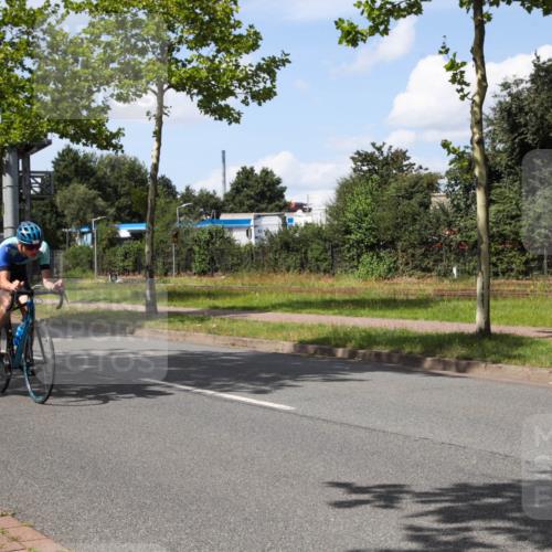 10.08.2025 - GEWOBA Citytriathlon Bremen Yannick Fuchs http://msf.ph/oto/8574647 10.08.2025 14:16:11 Radfahren 2, 23, 24, 38, 43, 46, 48, 62, 65, 92, 129 meine-sportfotos.de