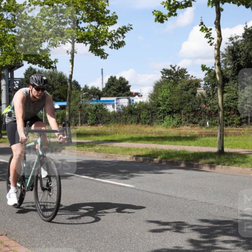 10.08.2025 - GEWOBA Citytriathlon Bremen Yannick Fuchs http://msf.ph/oto/8574673 10.08.2025 14:16:20 Radfahren 2, 23, 31, 38, 48, 57, 62, 63, 65, 121, 144, 152 meine-sportfotos.de