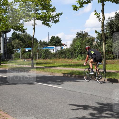 10.08.2025 - GEWOBA Citytriathlon Bremen Yannick Fuchs http://msf.ph/oto/8574678 10.08.2025 14:16:22 Radfahren 2, 23, 31, 38, 48, 57, 62, 63, 64, 65, 121, 144, 152, 173 meine-sportfotos.de