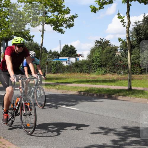 10.08.2025 - GEWOBA Citytriathlon Bremen Yannick Fuchs http://msf.ph/oto/8574699 10.08.2025 14:16:29 Radfahren 31, 38, 48, 57, 63, 64, 121, 144, 152, 173 meine-sportfotos.de