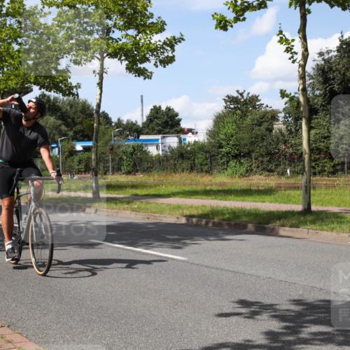 10.08.2025 - GEWOBA Citytriathlon Bremen Yannick Fuchs http://msf.ph/oto/8574704 10.08.2025 14:16:31 Radfahren 31, 38, 48, 57, 63, 64, 121, 144, 152, 173 meine-sportfotos.de