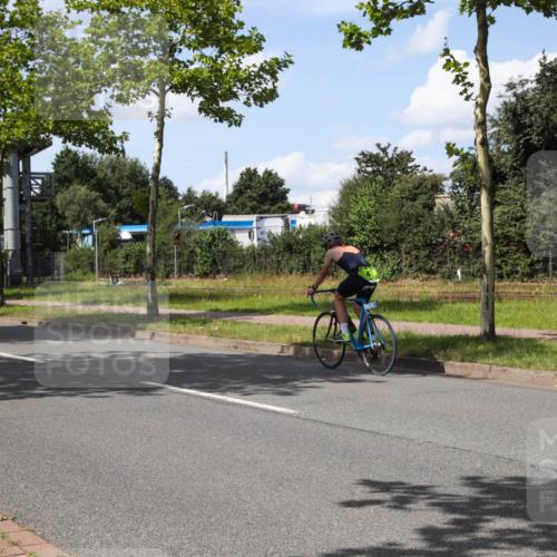 10.08.2025 - GEWOBA Citytriathlon Bremen Yannick Fuchs http://msf.ph/oto/8574732 10.08.2025 14:16:40 Radfahren 20, 31, 41, 64, 121, 144, 152, 173 meine-sportfotos.de