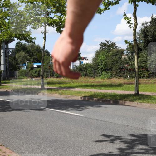 10.08.2025 - GEWOBA Citytriathlon Bremen Yannick Fuchs http://msf.ph/oto/8574755 10.08.2025 14:16:47 Radfahren 20, 32, 41 meine-sportfotos.de