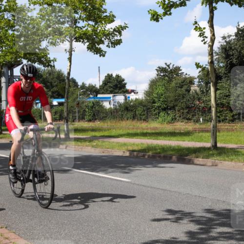 10.08.2025 - GEWOBA Citytriathlon Bremen Yannick Fuchs http://msf.ph/oto/8574771 10.08.2025 14:16:52 Radfahren 20, 32, 41, 78 meine-sportfotos.de