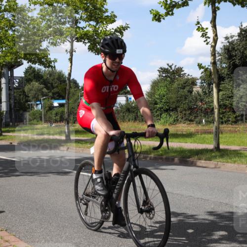 10.08.2025 - GEWOBA Citytriathlon Bremen Yannick Fuchs http://msf.ph/oto/8574772 10.08.2025 14:16:53 Radfahren 20, 32, 41, 78 meine-sportfotos.de
