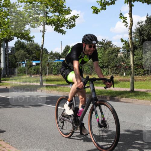 10.08.2025 - GEWOBA Citytriathlon Bremen Yannick Fuchs http://msf.ph/oto/8574780 10.08.2025 14:17:14 Radfahren 58, 78, 136, 164 meine-sportfotos.de