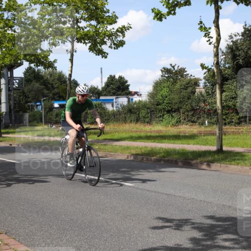 10.08.2025 - GEWOBA Citytriathlon Bremen Yannick Fuchs http://msf.ph/oto/8574814 10.08.2025 14:17:54 Radfahren 51, 91, 240, 263 meine-sportfotos.de