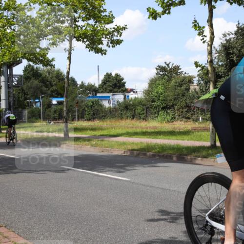 10.08.2025 - GEWOBA Citytriathlon Bremen Yannick Fuchs http://msf.ph/oto/8574817 10.08.2025 14:17:55 Radfahren 51, 91, 214, 240, 263 meine-sportfotos.de